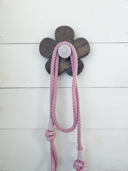 Ebony Daisy Leash Holder (Ready to Ship) (Copy)