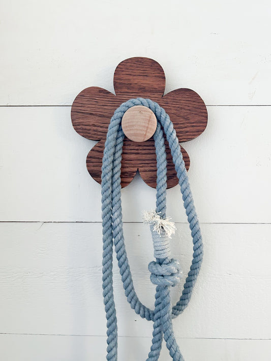 Red Oak Daisy Leash Holder (Ready to Ship)